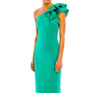 Gorgeous green cocktail dress.